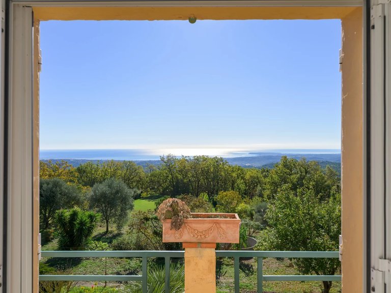 Villa for Sale in Vence, Vence, St. Paul Area 3