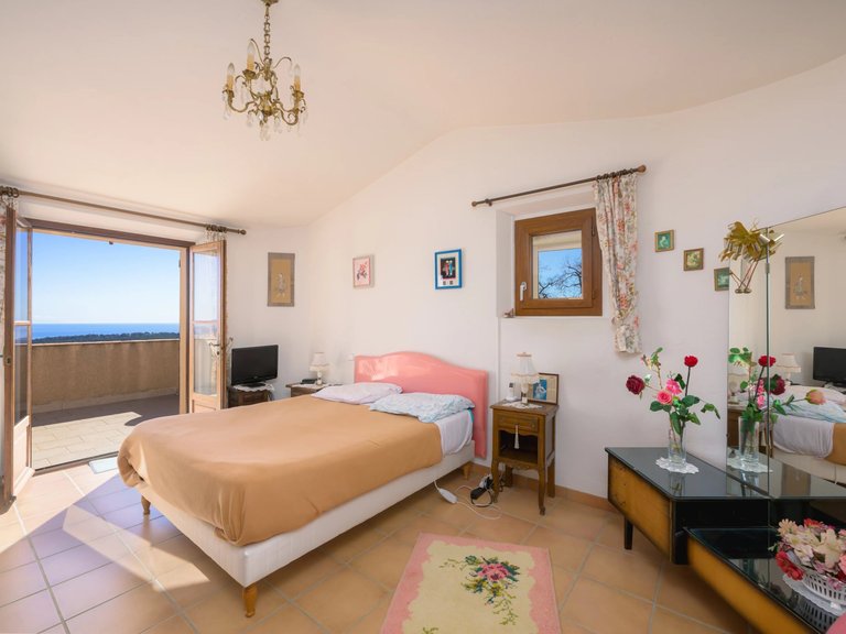 Villa for Sale in Tourrettes Sur Loup, Vence, St. Paul Area 17