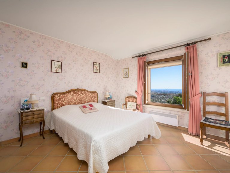 Villa for Sale in Tourrettes Sur Loup, Vence, St. Paul Area 20