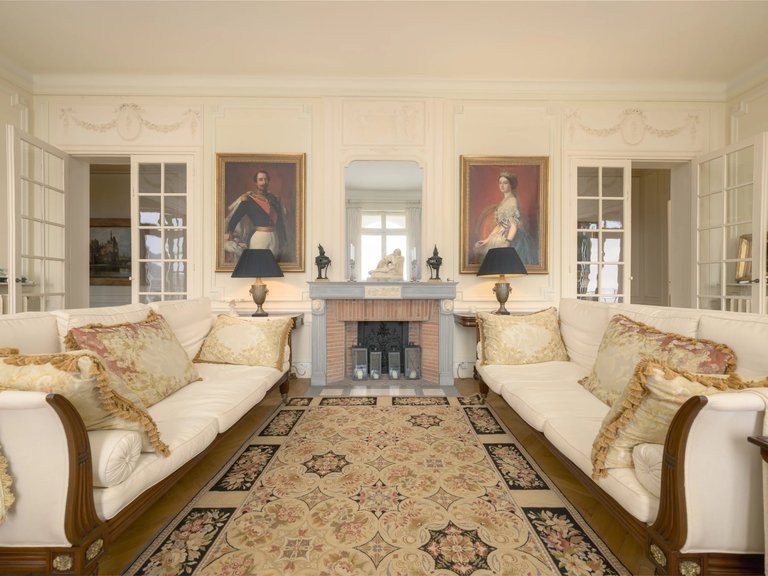 Villa for Sale in Grasse, Mougins, Valbonne, Grasse Area 6