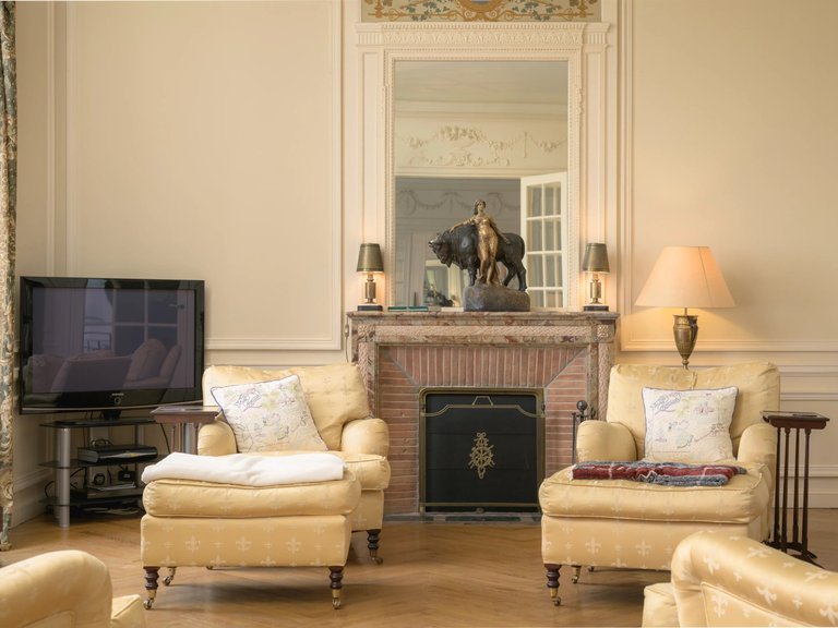 Villa for Sale in Grasse, Mougins, Valbonne, Grasse Area 10