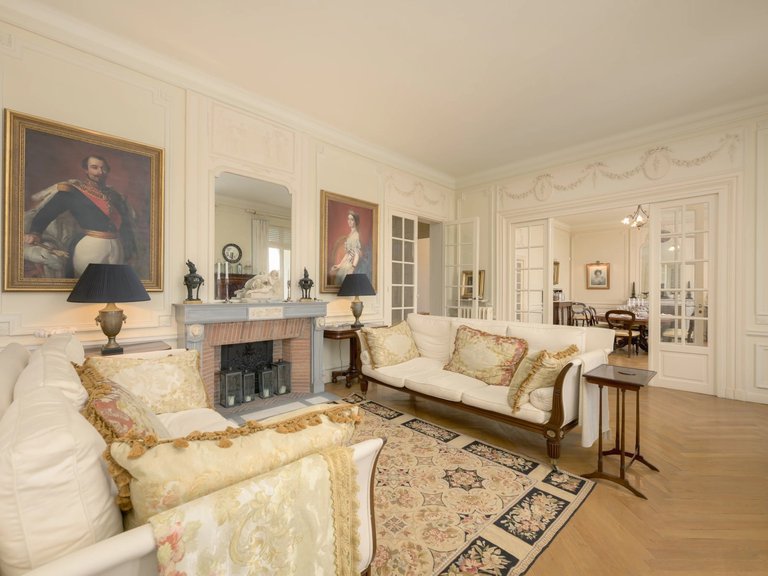 Villa for Sale in Grasse, Mougins, Valbonne, Grasse Area 13