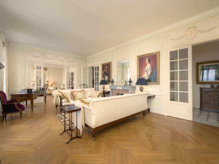 Villa for Sale in Grasse, Mougins, Valbonne, Grasse Area 18