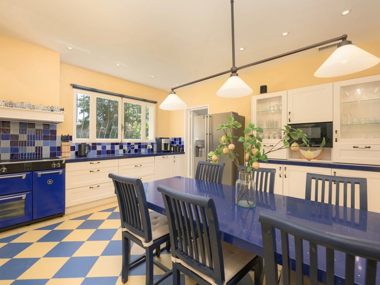 Villa for Sale in Cabris, Mougins, Valbonne, Grasse Area 3