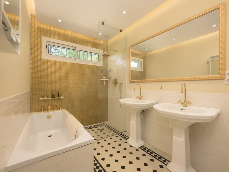 Villa for Sale in Cabris, Mougins, Valbonne, Grasse Area 9