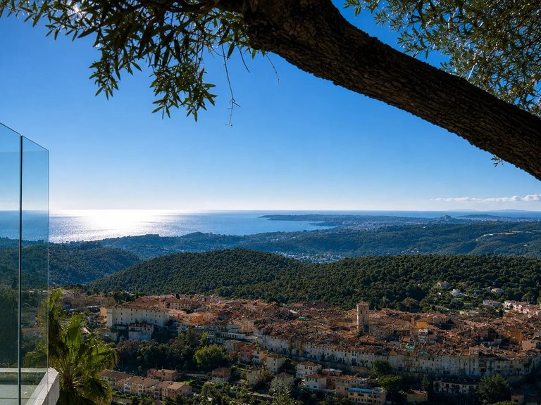 Villa for Sale in Vence, Vence, St. Paul Area 3
