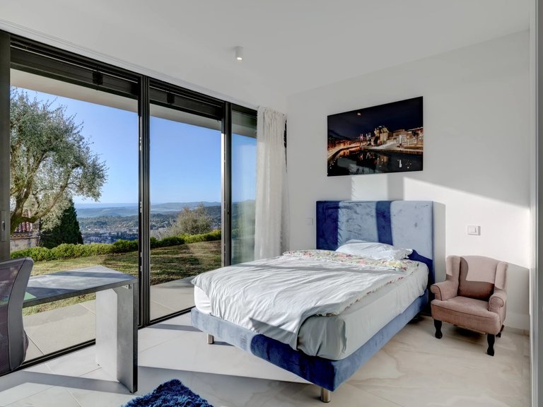 Villa for Sale in Vence, Vence, St. Paul Area 16