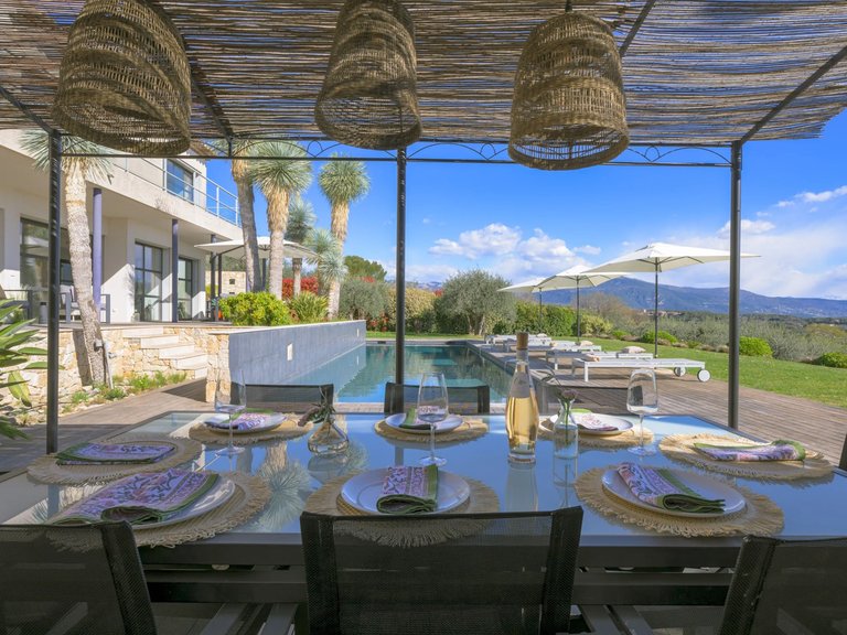Villa for Sale in Valbonne, Mougins, Valbonne, Grasse Area 4