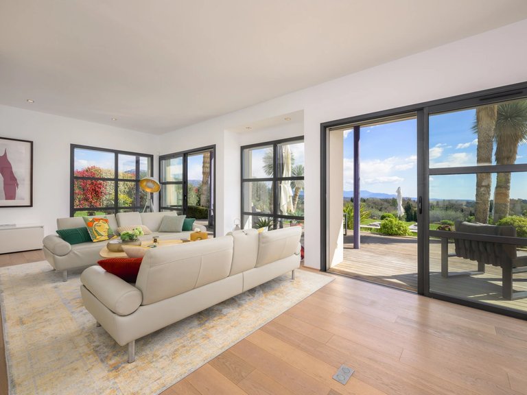 Villa for Sale in Valbonne, Mougins, Valbonne, Grasse Area 6