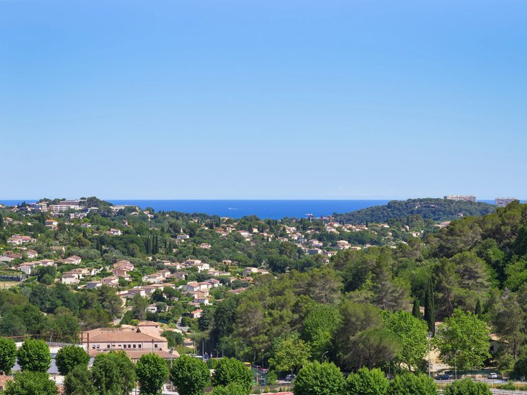 Villa for Sale in La Colle Sur Loup, Vence, St. Paul Area 9