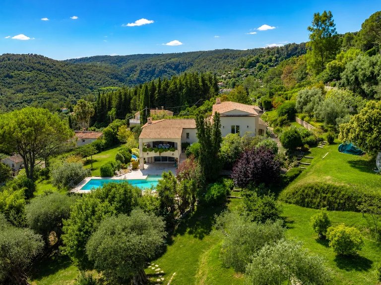 Villa for Sale in La Colle Sur Loup, Vence, St. Paul Area 14