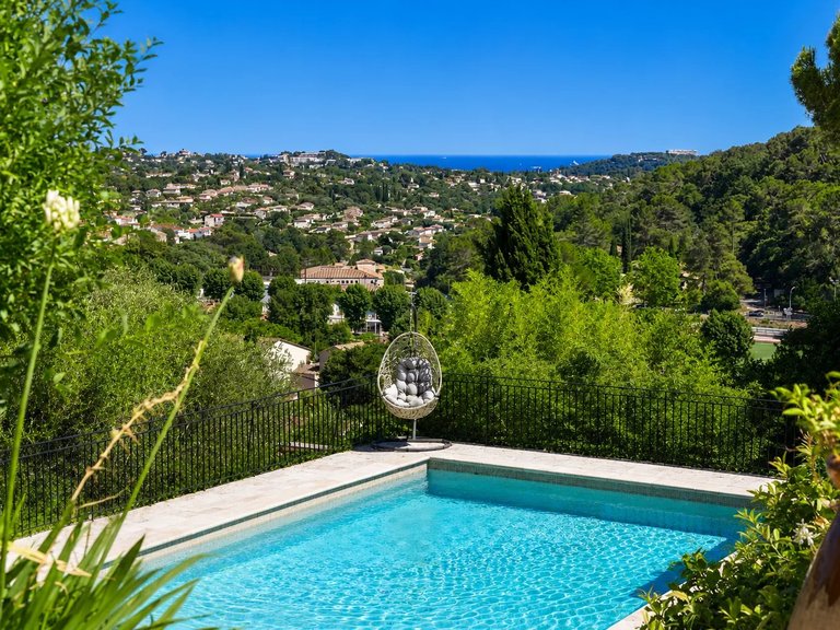 Villa for Sale in La Colle Sur Loup, Vence, St. Paul Area 3