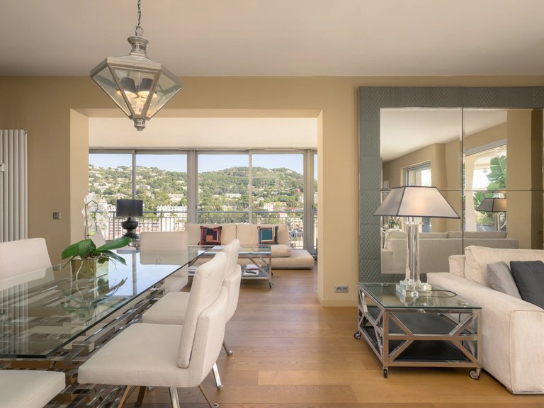 Apartment for Sale in Cannes, Cannes Area 1