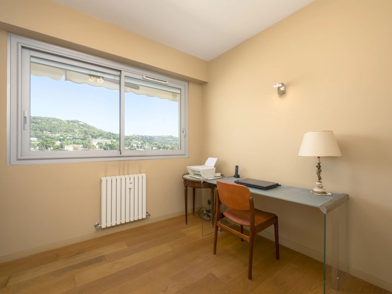 Apartment for Sale in Cannes, Cannes Area 12