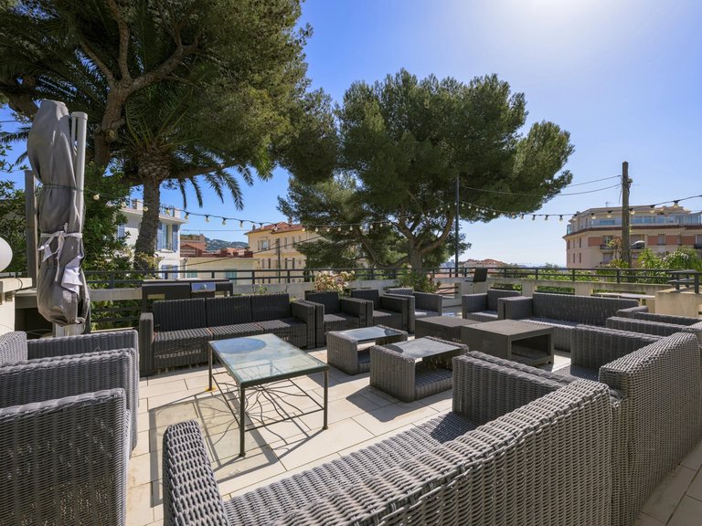 Villa for Sale in Cannes, Cannes Area 4