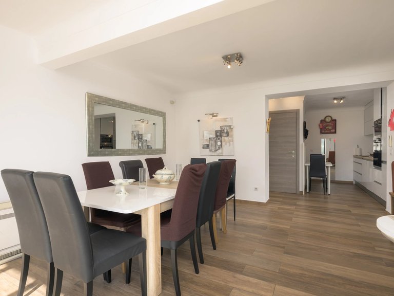 Villa for Sale in Cannes, Cannes Area 8