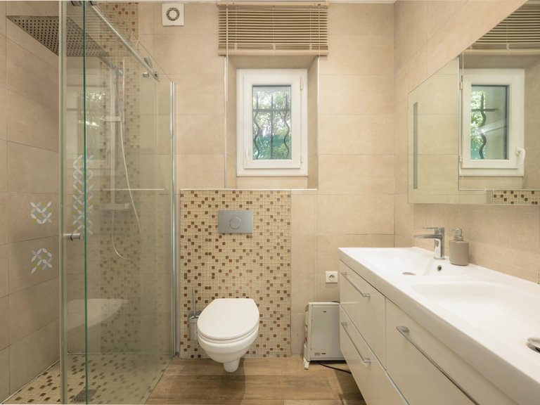 Villa for Sale in Cannes, Cannes Area 13