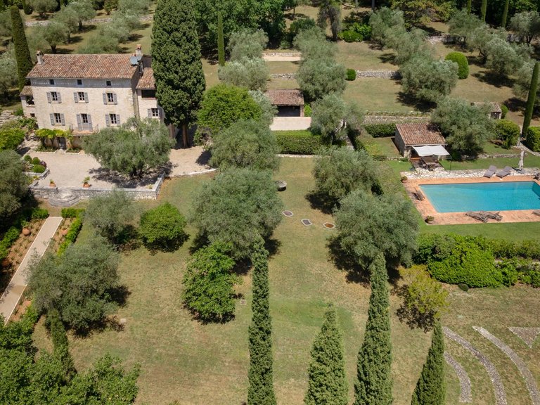 Villa for Sale in Valbonne, Mougins, Valbonne, Grasse Area 1
