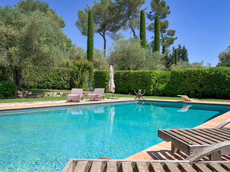 Villa for Sale in Valbonne, Mougins, Valbonne, Grasse Area 2