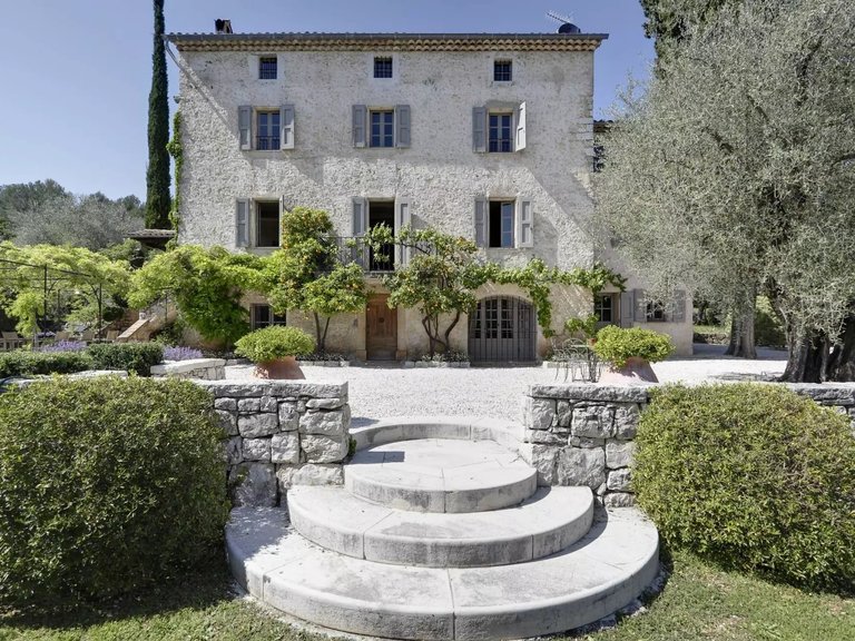 Villa for Sale in Valbonne, Mougins, Valbonne, Grasse Area 3
