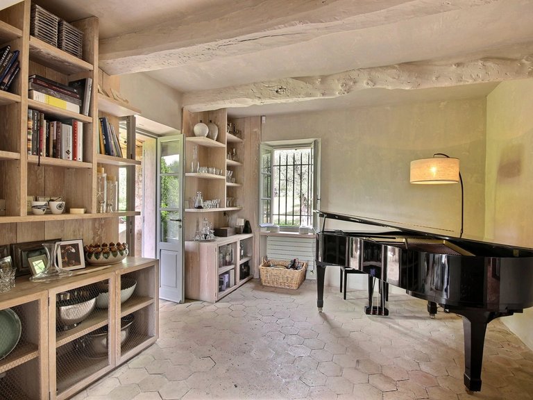 Villa for Sale in Valbonne, Mougins, Valbonne, Grasse Area 12