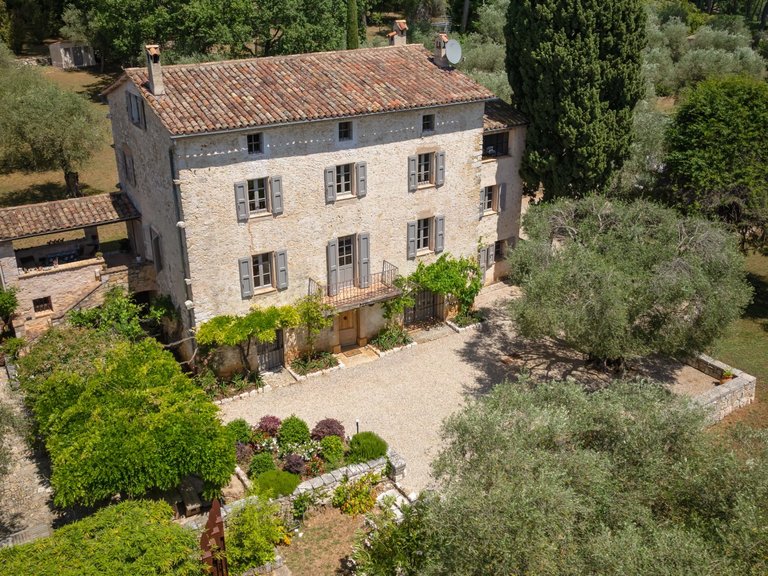 Villa for Sale in Valbonne, Mougins, Valbonne, Grasse Area 18