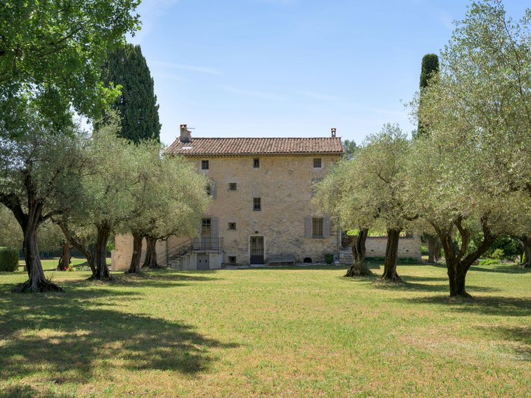 Villa for Sale in Valbonne, Mougins, Valbonne, Grasse Area 20