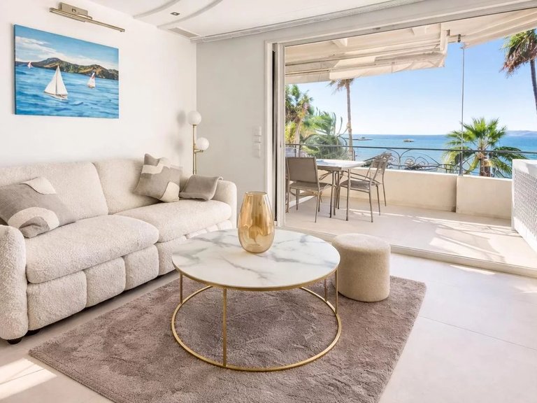 Apartment for Sale in Cannes, Cannes Area 3