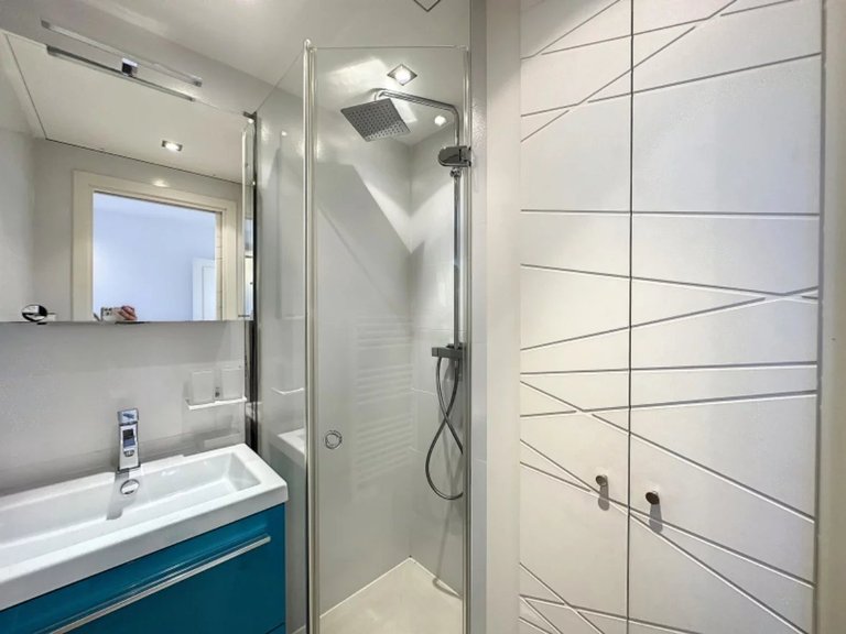 Apartment for Sale in Cannes, Cannes Area 8