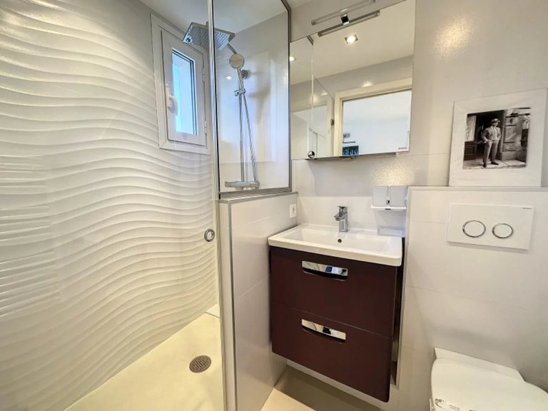 Apartment for Sale in Cannes, Cannes Area 10