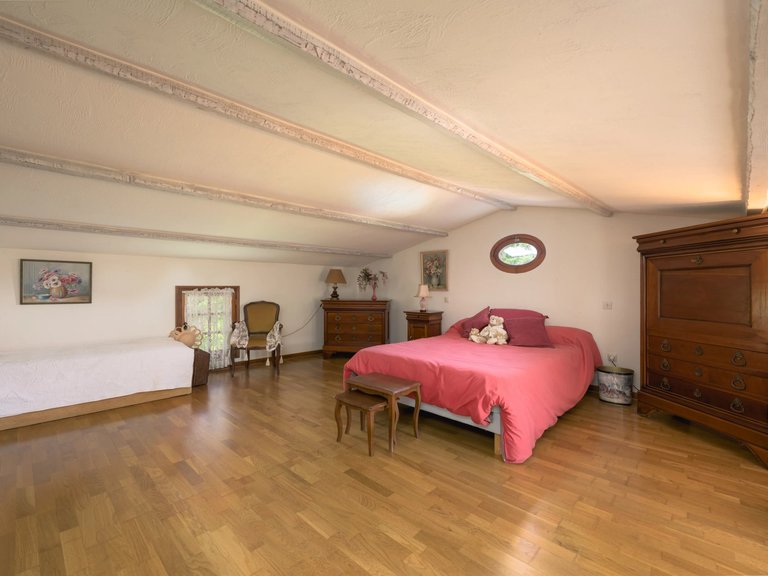 Villa for Sale in Grasse, Mougins, Valbonne, Grasse Area 11