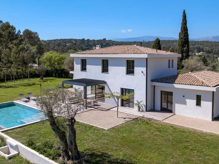 Villa for Sale in Roquefort Les Pins, Mougins, Valbonne, Grasse Area 1