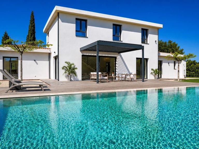 Villa for Sale in Roquefort Les Pins, Mougins, Valbonne, Grasse Area 17