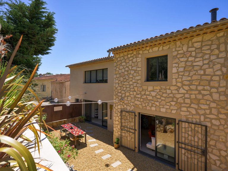 Villa for Sale in Valbonne, Mougins, Valbonne, Grasse Area 19