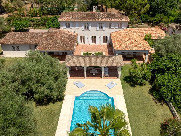 Villa for Sale in Mouans Sartoux, Mougins, Valbonne, Grasse Area 1