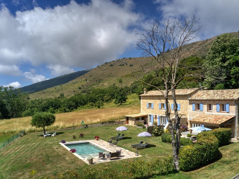 Villa for Sale in Tourrettes Sur Loup, Vence, St. Paul Area 3