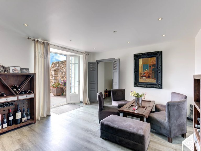 Villa for Sale in Tourrettes Sur Loup, Vence, St. Paul Area 14