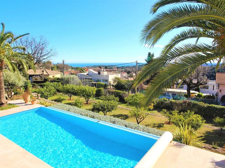 Villa for Sale in Vence, Vence, St. Paul Area 2