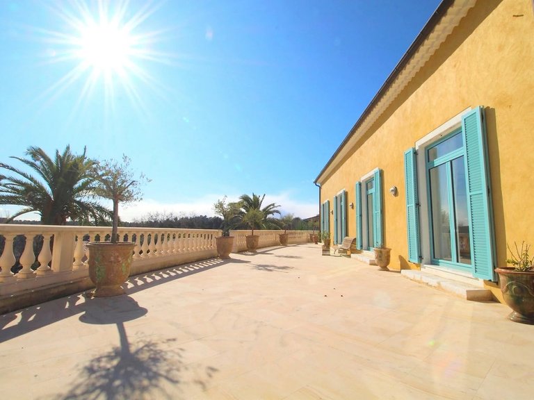 Villa for Sale in Vence, Vence, St. Paul Area 3