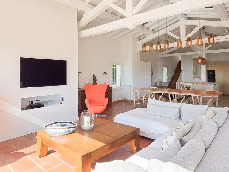 Villa for Sale in Saint Aygulf, St Raphaël, Ste Maxime Area 10