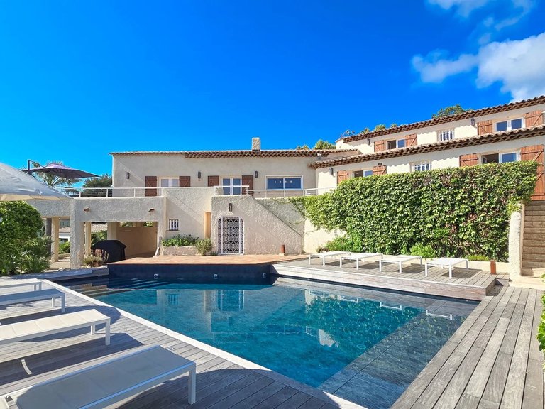 Villa for Sale in Saint Aygulf, St Raphaël, Ste Maxime Area 4
