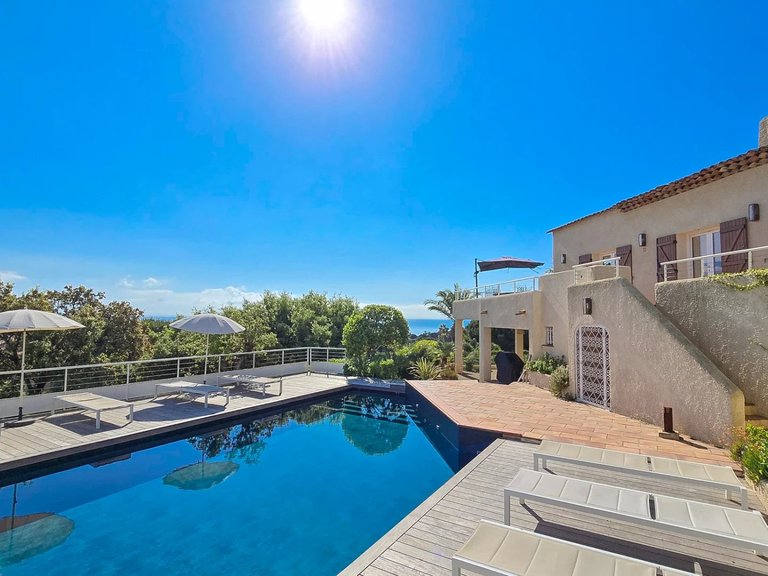 Villa for Sale in Saint Aygulf, St Raphaël, Ste Maxime Area 5