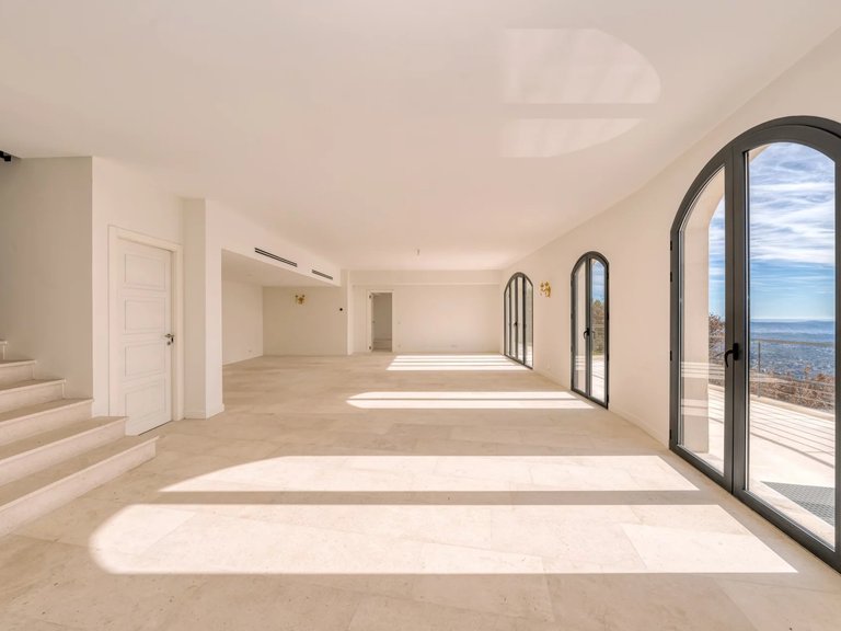 Villa for Sale in Speracedes, Mougins, Valbonne, Grasse Area 4