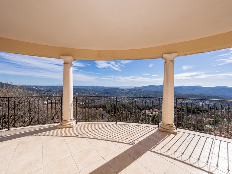 Villa for Sale in Speracedes, Mougins, Valbonne, Grasse Area 2