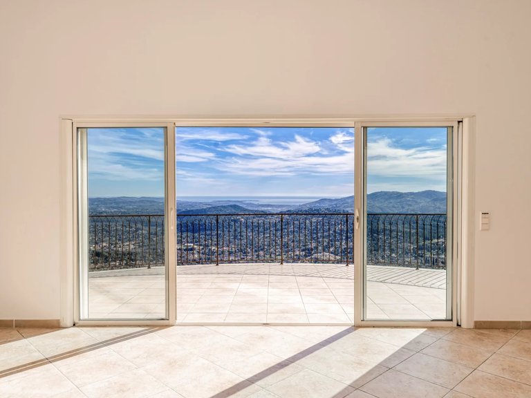 Villa for Sale in Speracedes, Mougins, Valbonne, Grasse Area 8