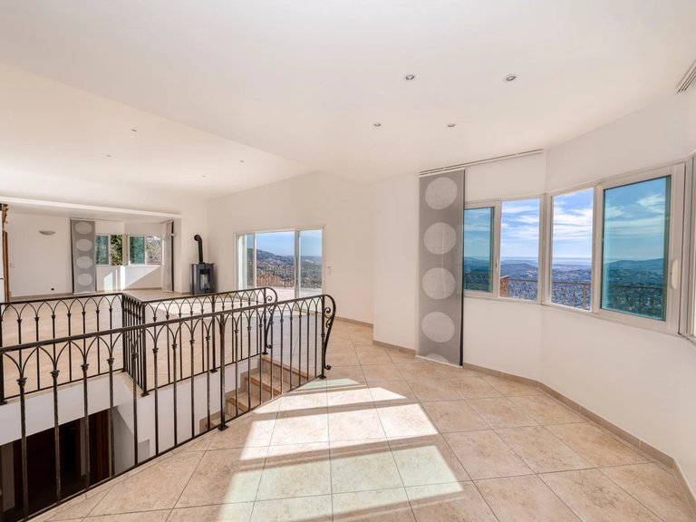 Villa for Sale in Speracedes, Mougins, Valbonne, Grasse Area 11
