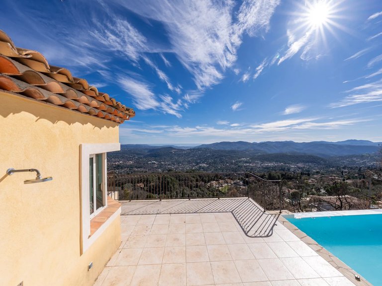 Villa for Sale in Speracedes, Mougins, Valbonne, Grasse Area 13