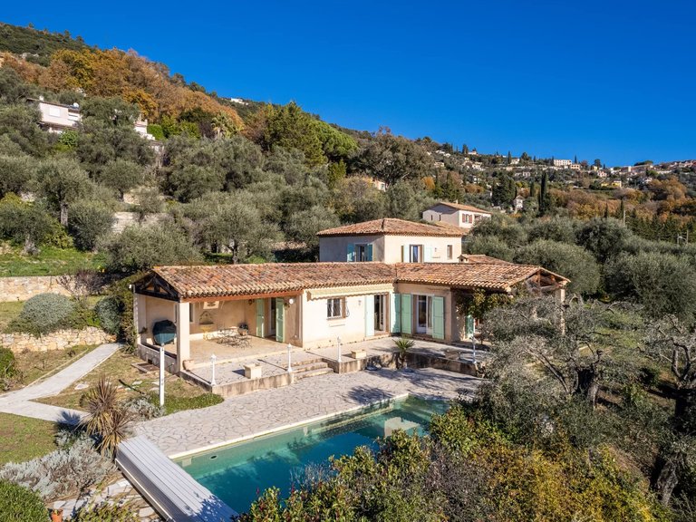 Villa for Sale in Cabris, Mougins, Valbonne, Grasse Area 2