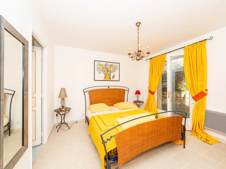 Villa for Sale in Cabris, Mougins, Valbonne, Grasse Area 13