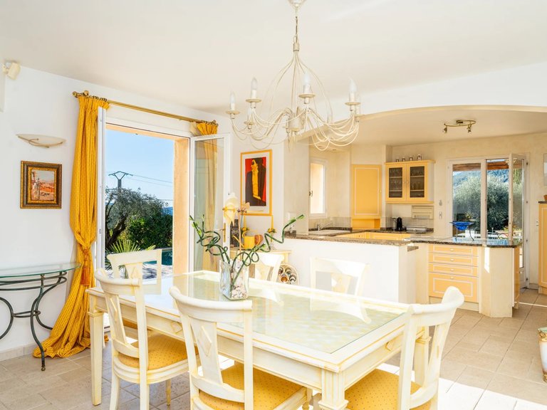 Villa for Sale in Cabris, Mougins, Valbonne, Grasse Area 5